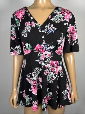 Torrid Women’s Size 00 (Size M/L 10) Floral Pattern Top Polyester Spandex Blend